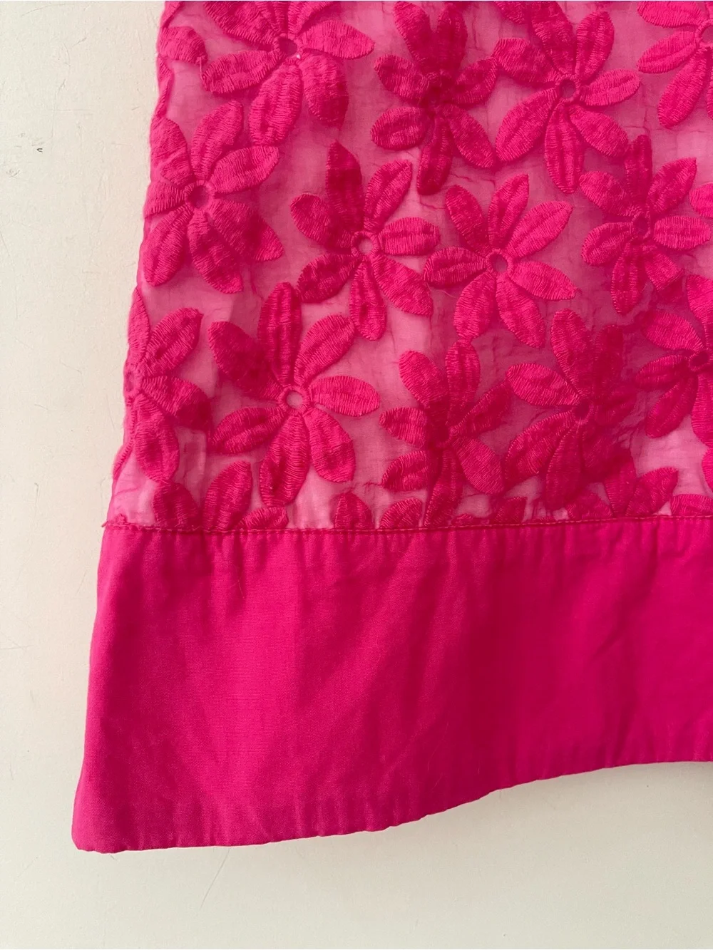 GYMBOREE EUC Hot Pink Floral Embroidered Bow Accent Sleeveless Shift Dress